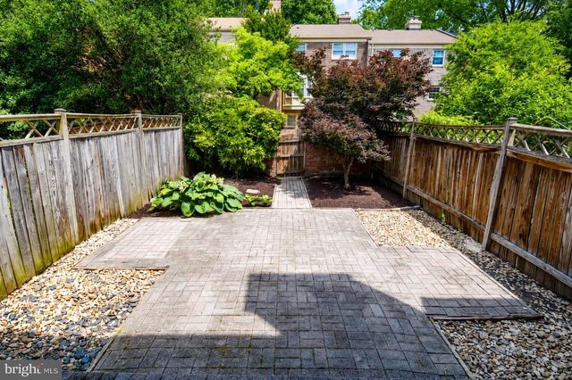 9222 BAILEY LN, Fairfax, VA 22031