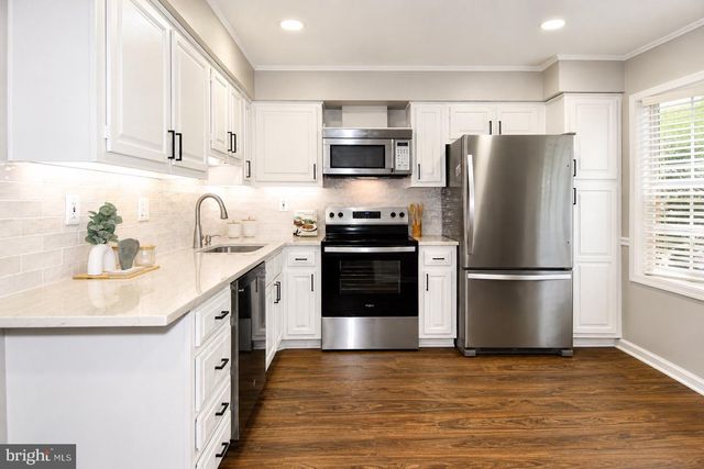 9222 BAILEY LN, Fairfax, VA 22031