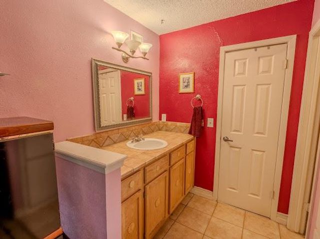 4801 Cabob ST, Austin, TX 78744
