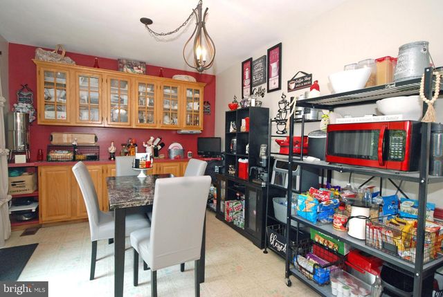 19 N DUNMOOR, Hamilton, NJ 08690