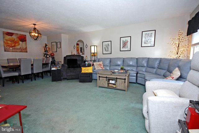 19 N DUNMOOR, Hamilton, NJ 08690