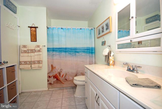 19 N DUNMOOR, Hamilton, NJ 08690