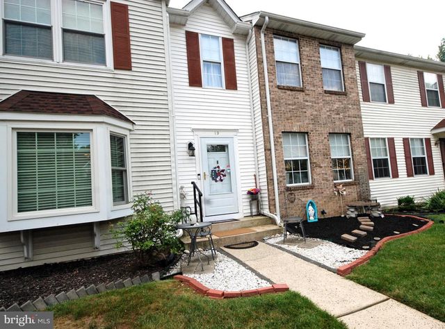 19 N DUNMOOR, Hamilton, NJ 08690