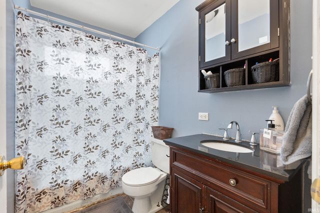 4209 Reed Road, Fort Wayne, IN 46815