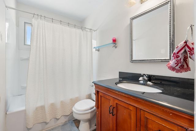 4209 Reed Road, Fort Wayne, IN 46815