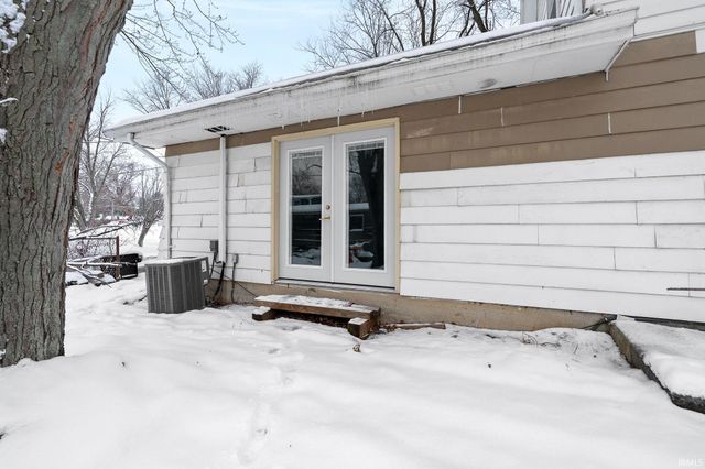 4209 Reed Road, Fort Wayne, IN 46815