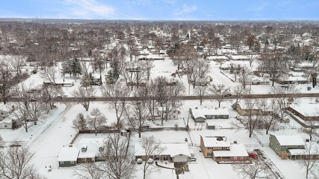 4209 Reed Road, Fort Wayne, IN 46815