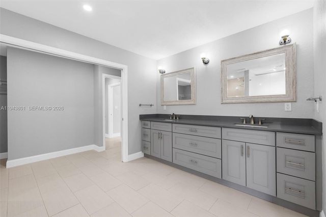 4780 NE 28th Ave, Fort Lauderdale, FL 33308