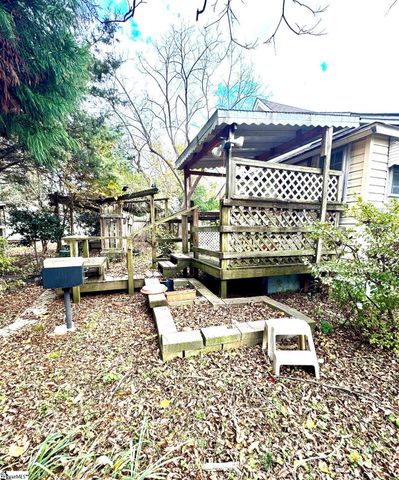 13 Montgomery Street, Drayton, SC 29333