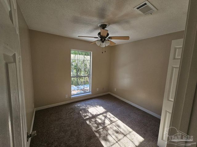 6303 Harvard Ct, Pensacola, FL 32504