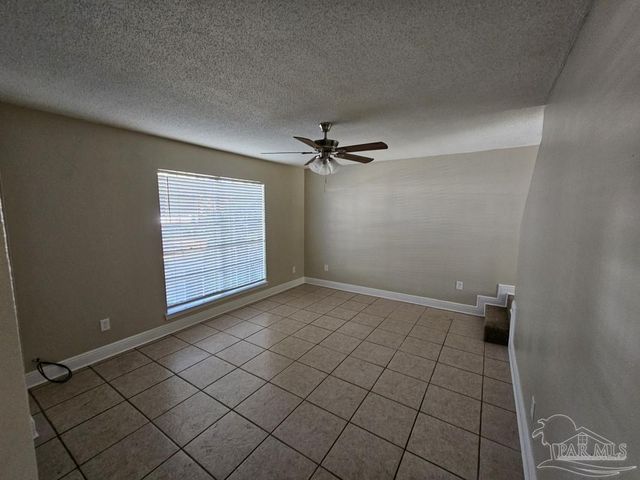 6303 Harvard Ct, Pensacola, FL 32504