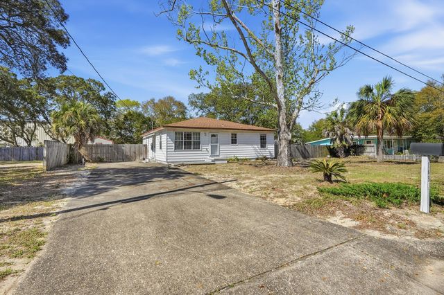 143 NW Audrey Circle, Fort Walton Beach, FL 32548