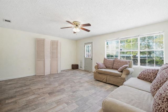 143 NW Audrey Circle, Fort Walton Beach, FL 32548