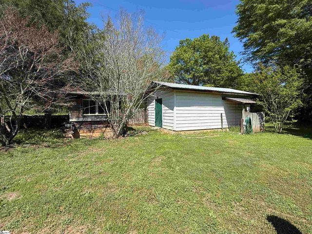 615 Taylor Street, Central, SC 29630