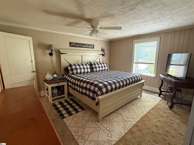 615 Taylor Street, Central, SC 29630