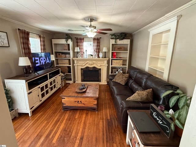 615 Taylor Street, Central, SC 29630