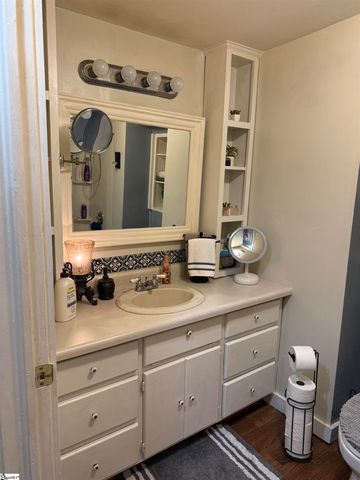 615 Taylor Street, Central, SC 29630