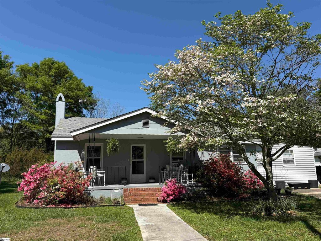 615 Taylor Street, Central, SC 29630