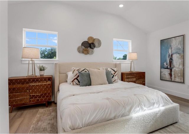 2333 W BEACH STREET, Tampa, FL 33607