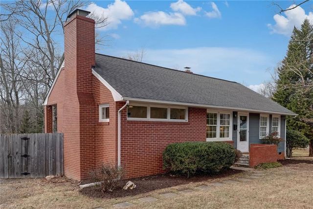 2703 Rockwood Road, Greensboro, NC 27408