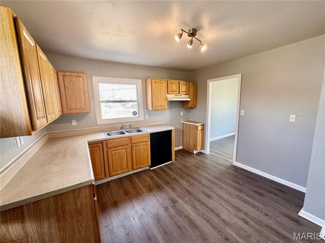 121 Saint Dorothy Drive, Cahokia, IL 62206