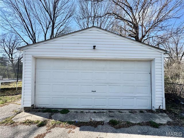 121 Saint Dorothy Drive, Cahokia, IL 62206