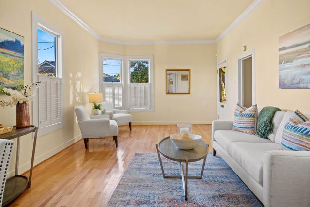 218 14th Street, Pacific Grove, CA 93950