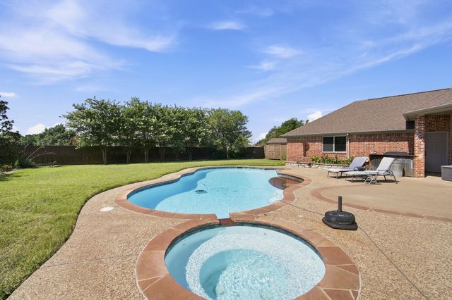 5430 Sycamore Drive, Midlothian, TX 76065