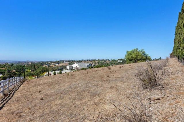 Linda Vista Terrace, Fallbrook, CA 92028