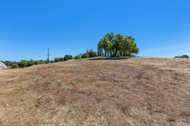 Linda Vista Terrace, Fallbrook, CA 92028