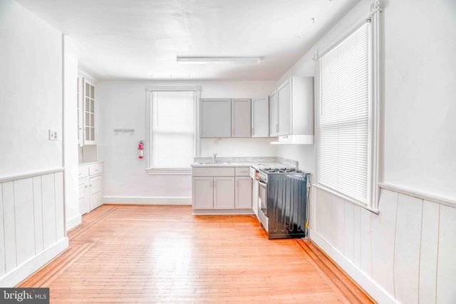 121 CENTRAL AVE, Cheltenham, PA 19012