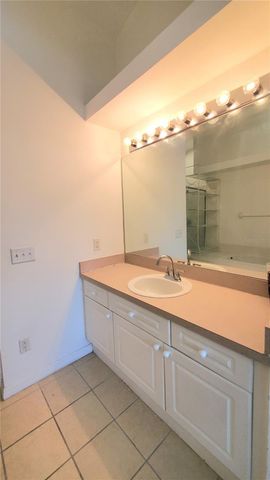 225 MANGO DRIVE, Davenport, FL 33897