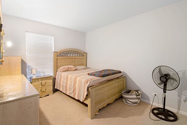 663 Huntington Boulevard, West Dundee, IL 60118