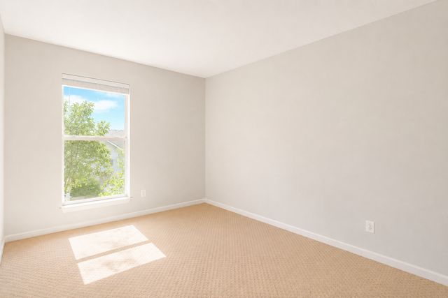 663 Huntington Boulevard, West Dundee, IL 60118