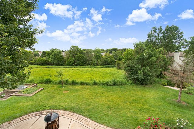 663 Huntington Boulevard, West Dundee, IL 60118