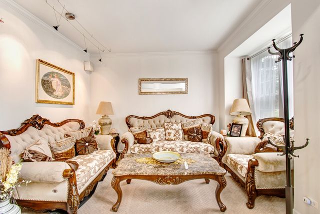 663 Huntington Boulevard, West Dundee, IL 60118