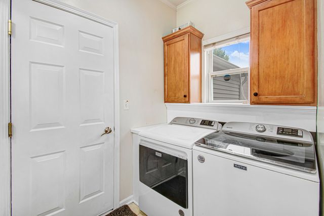 663 Huntington Boulevard, West Dundee, IL 60118