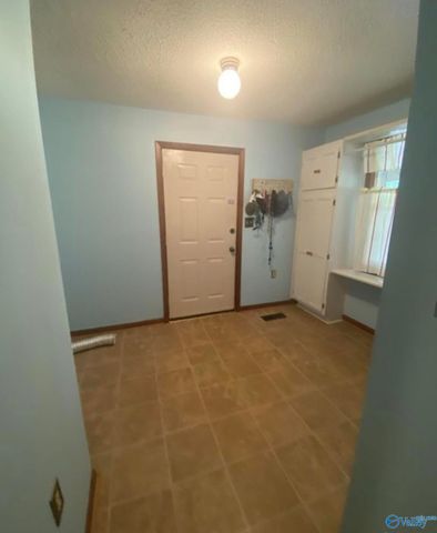 1066 County Road 10, Boaz, AL 35957