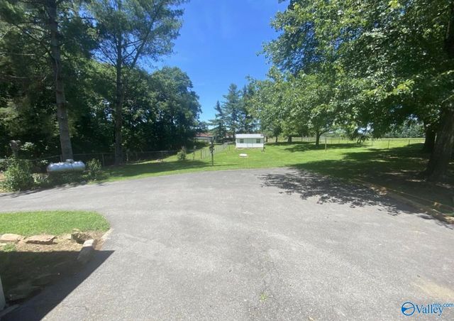 1066 County Road 10, Boaz, AL 35957