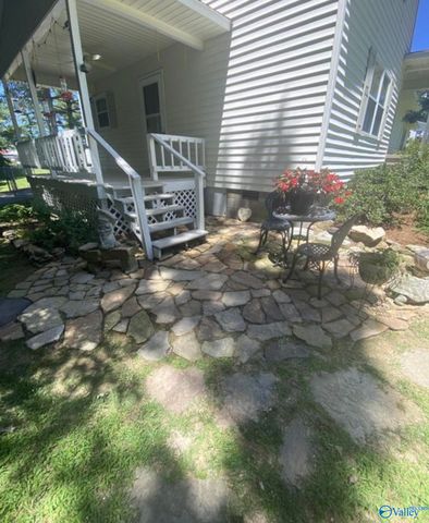 1066 County Road 10, Boaz, AL 35957
