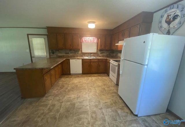 1066 County Road 10, Boaz, AL 35957