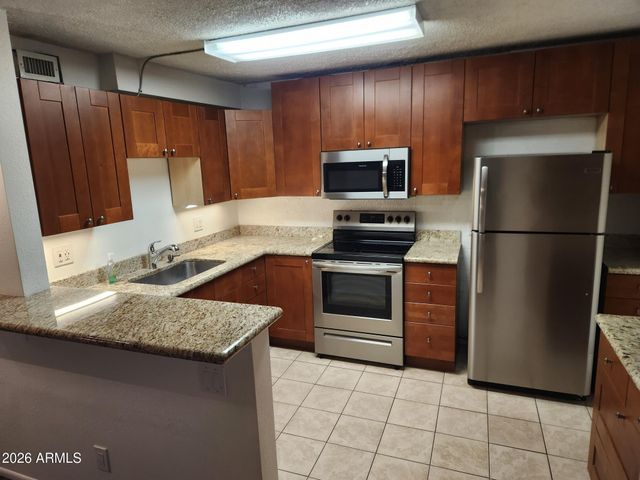 3230 E PINCHOT Avenue 3, Phoenix, AZ 85018