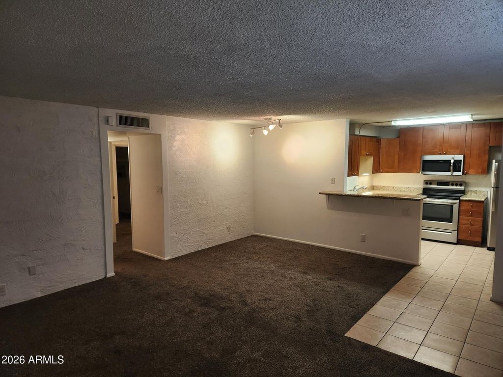 3230 E PINCHOT Avenue 3, Phoenix, AZ 85018 — photo 2