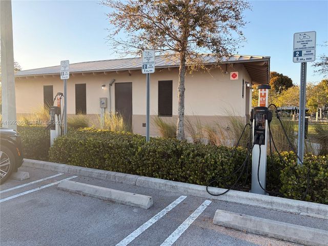 14738 SW 22nd Ter, Miami, FL 33185