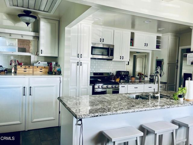 112 Maria Lane, Camarillo, CA 93010