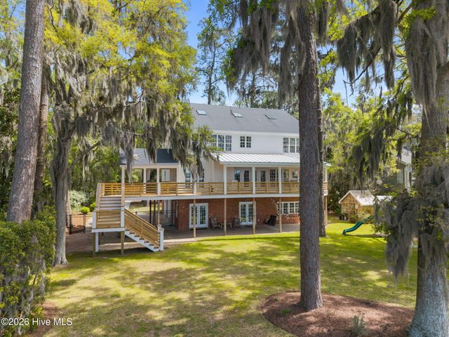 127 Riverview Drive, Washington, NC 27889