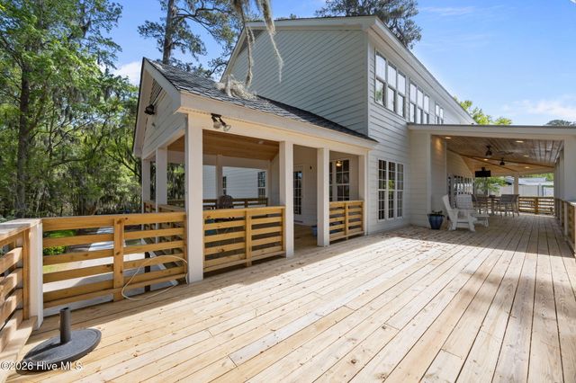 127 Riverview Drive, Washington, NC 27889