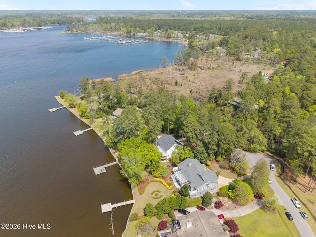 127 Riverview Drive, Washington, NC 27889