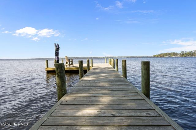 127 Riverview Drive, Washington, NC 27889
