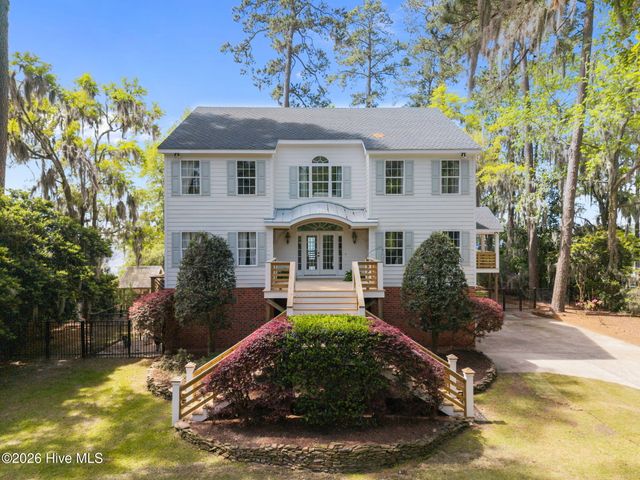 127 Riverview Drive, Washington, NC 27889